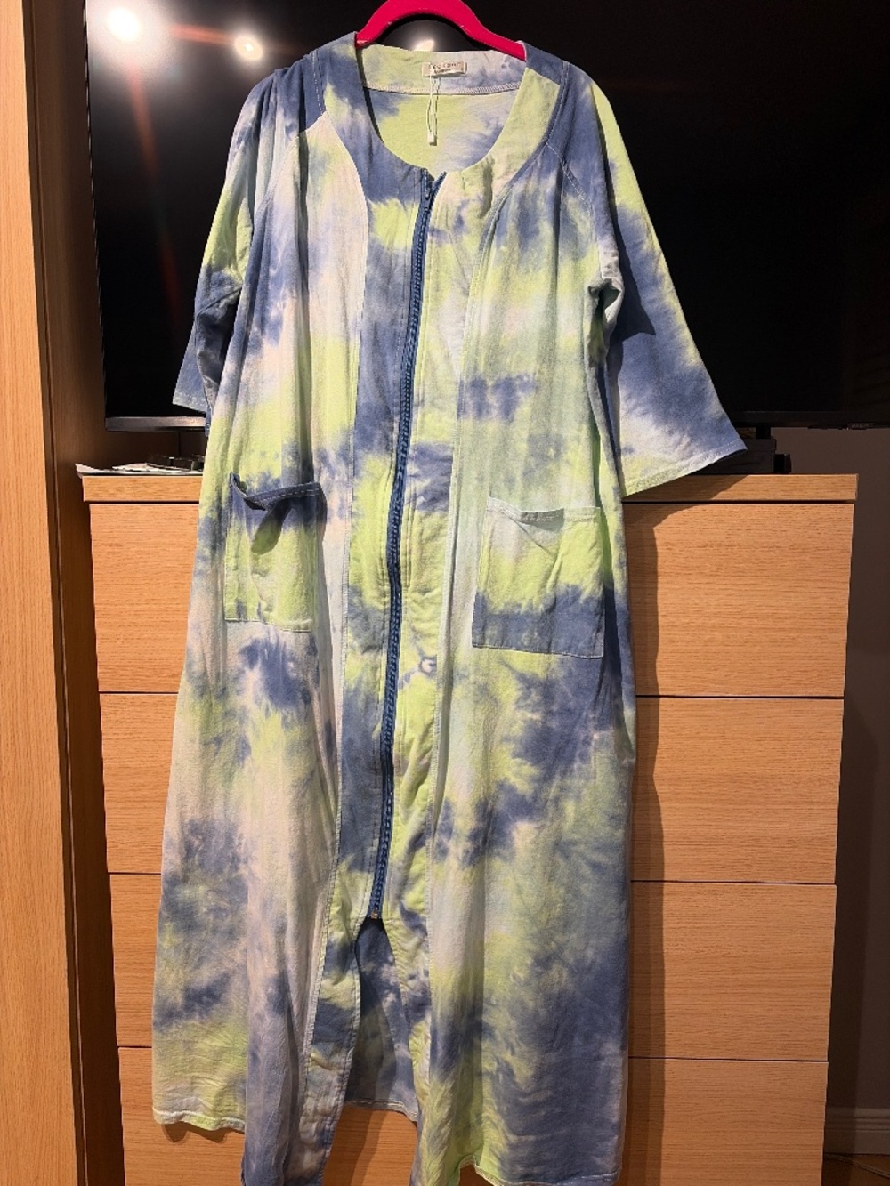 Ladies long zip up dressing gown